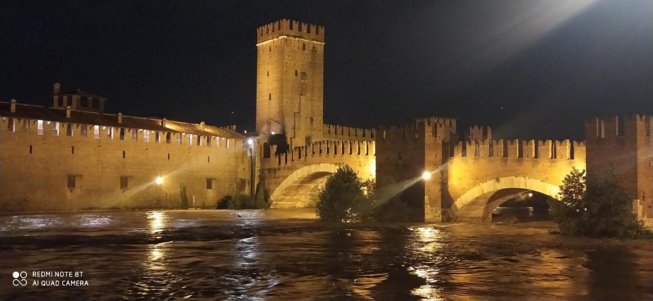 Casetta Dei Nonni Pescantina Bagian luar foto